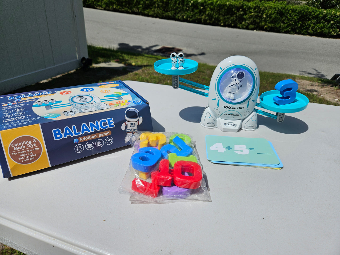 AstroBalance – Space-Themed Math Learning Scale