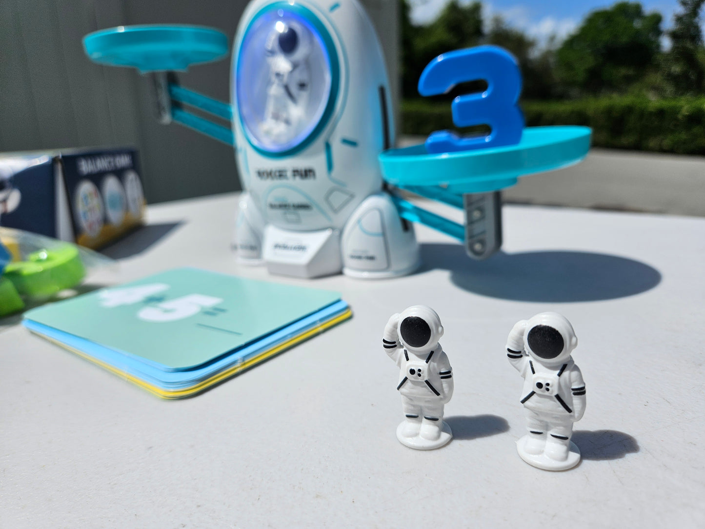 AstroBalance – Space-Themed Math Learning Scale